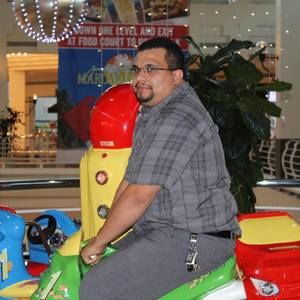 Meet your Posher, Lawrence